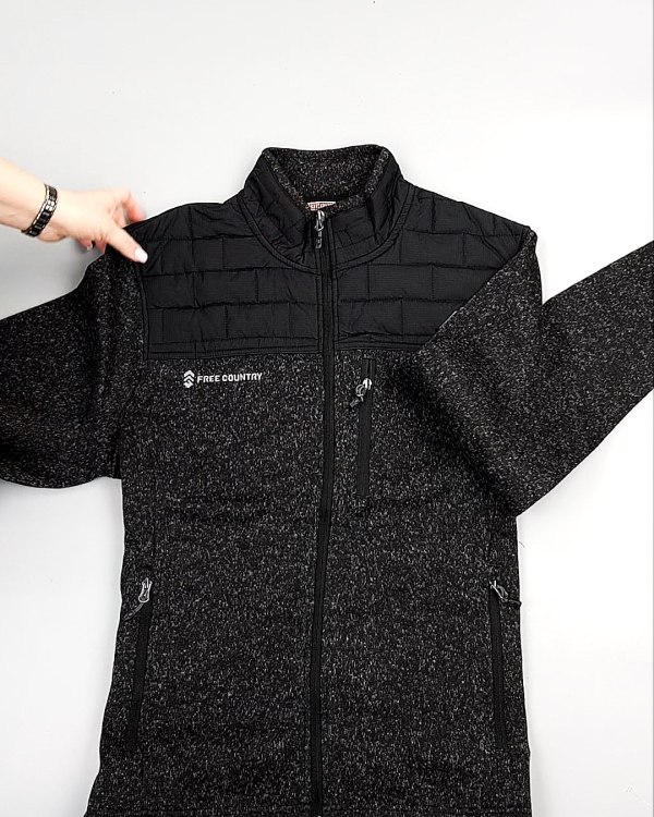 Фотография  402 - SWEATSHIRT CAN 084#10 кг, ЛОТ №7619 оптом в Петропавловске-Камчатском и Камчатском крае