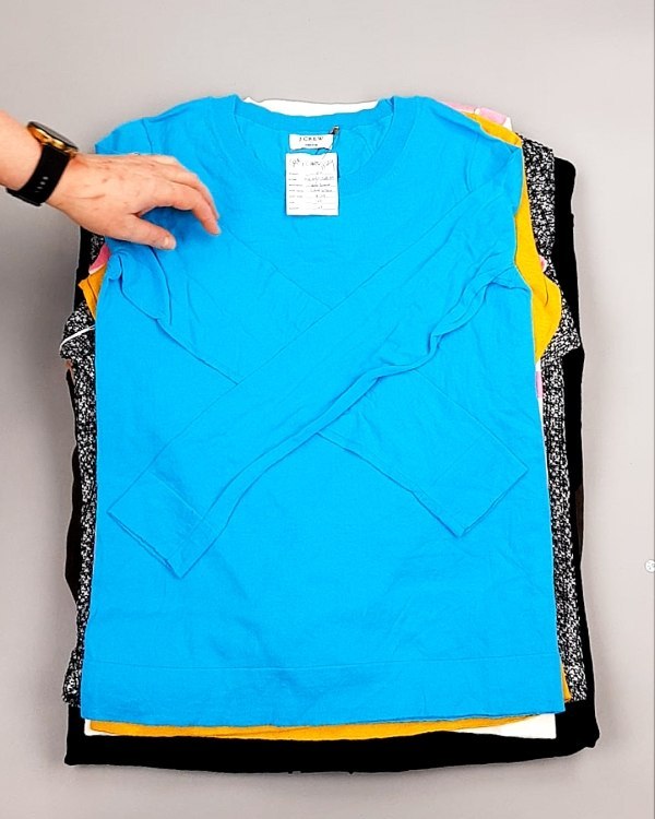 Фотография  776 - Джемпера легкие СТОК CAN 084#7 кг, ЛОТ №7632 оптом в Петропавловске-Камчатском и Камчатском крае