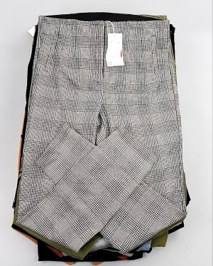 Купить Брюки женские лето C&A 025#10 кг, ЛОТ №7893 оптом в Петропавловске-Камчатском и Камчатском крае