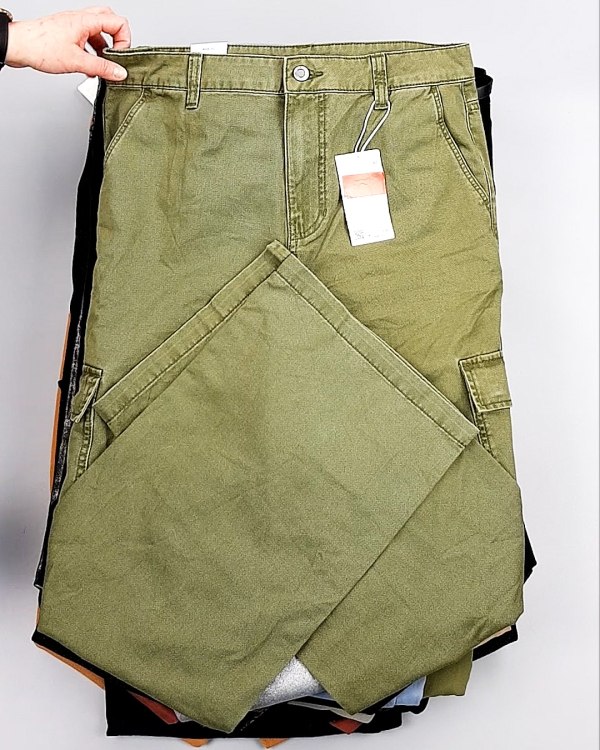 Фотография  609 - Брюки женские лето C&A 025#10 кг, ЛОТ №7893 оптом в Петропавловске-Камчатском и Камчатском крае