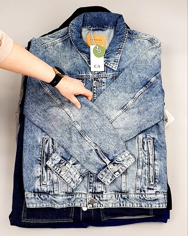 Фотография  638 - Ветровки м/ж C&A 025#10 кг, ЛОТ №7865 оптом в Петропавловске-Камчатском и Камчатском крае