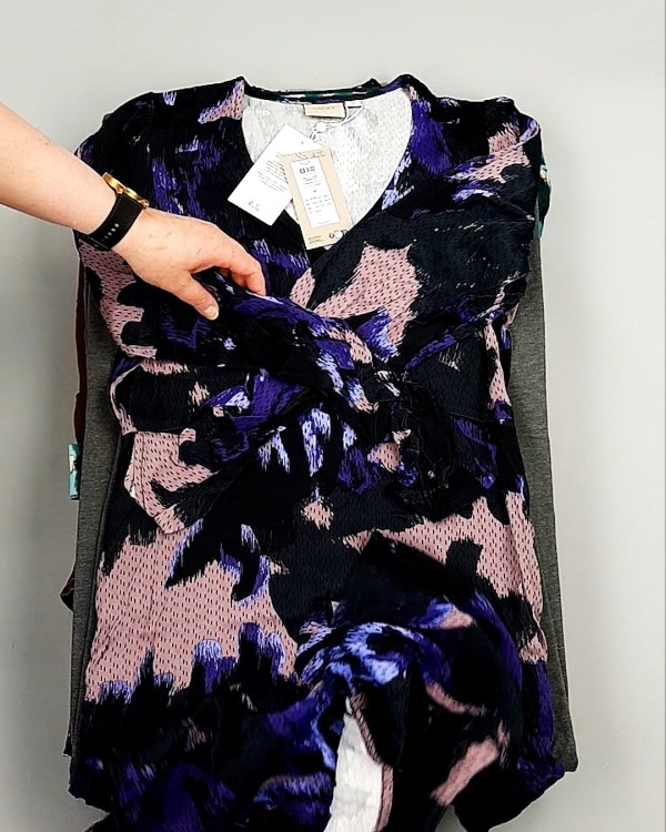 Фотография  986 - Платья Bestseller+DK Summer 035#5 кг, ЛОТ №8058 оптом в Петропавловске-Камчатском и Камчатском крае