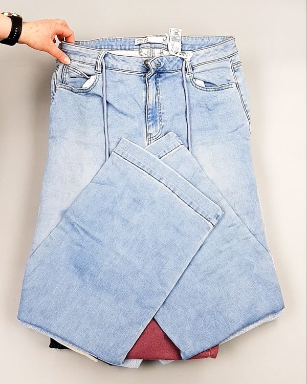 Фотография  736 - Джинсы NEXT Women#10 кг, ЛОТ №8034 оптом в Петропавловске-Камчатском и Камчатском крае