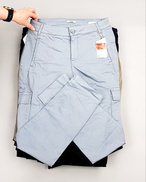 Фотография  452 - Брюки женские лето C&A 025#10 кг, ЛОТ №7895 оптом в Петропавловске-Камчатском и Камчатском крае