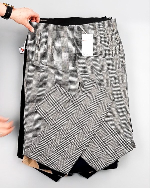 Фотография  705 - Брюки женские лето C&A 025#10 кг оптом в Петропавловске-Камчатском и Камчатском крае