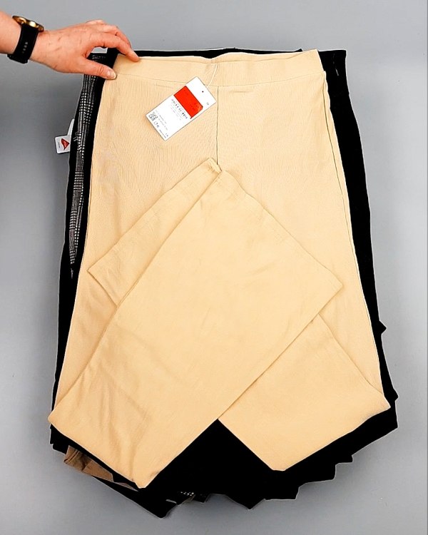 Фотография  308 - Брюки женские лето C&A 025#10 кг оптом в Петропавловске-Камчатском и Камчатском крае