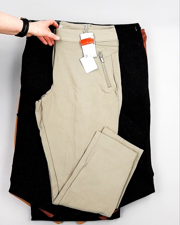 Фотография  244 - Брюки женские лето C&A 025#10 кг, ЛОТ №7893 оптом в Петропавловске-Камчатском и Камчатском крае