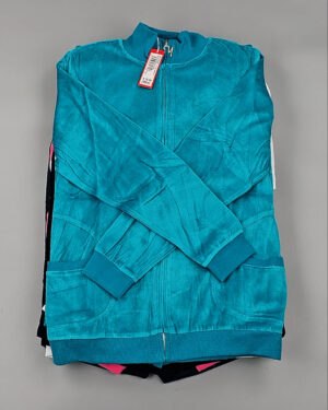 Купить Спортивные костюмы  AD83#4 шт, ЛОТ №8637 оптом в Петропавловске-Камчатском и Камчатском крае