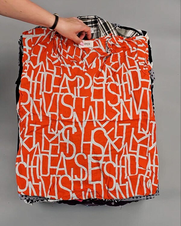 Фотография  653 - Блузки S#10 кг, ЛОТ № ВК0104 оптом в Петропавловске-Камчатском и Камчатском крае