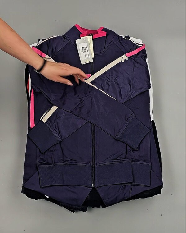 Фотография  272 - Спортивные костюмы  AD83#10 шт, ЛОТ №8641 оптом в Петропавловске-Камчатском и Камчатском крае