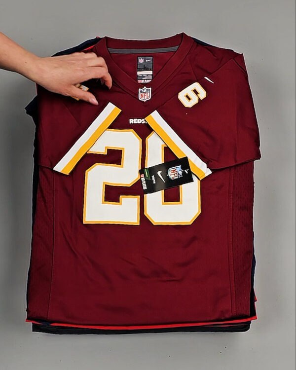 Фотография  925 - KIDS NIKE CAN 084#5 кг, ЛОТ №8478 оптом в Петропавловске-Камчатском и Камчатском крае