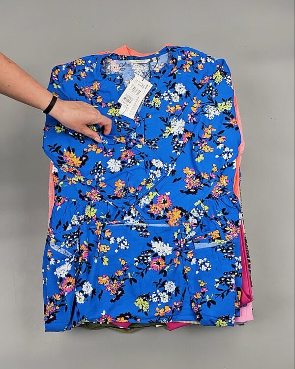 Фотография  594 - B.YOUNG Summer mix 045#15 кг, ЛОТ №8570 оптом в Петропавловске-Камчатском и Камчатском крае