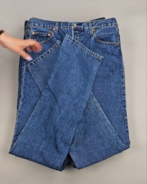 Фотография  941 - Джинсы LEVIS муж #6,2 кг, ЛОТ №8758 оптом в Петропавловске-Камчатском и Камчатском крае