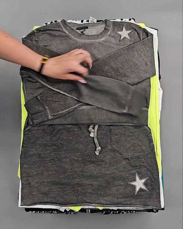 Фотография  698 - CIRCUS mix #12 кг, ЛОТ №8806 оптом в Петропавловске-Камчатском и Камчатском крае