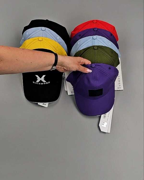 Фотография  156 - Кепки мужские C-3328 (MEN CAPS J-R/S) #20 шт оптом в Петропавловске-Камчатском и Камчатском крае