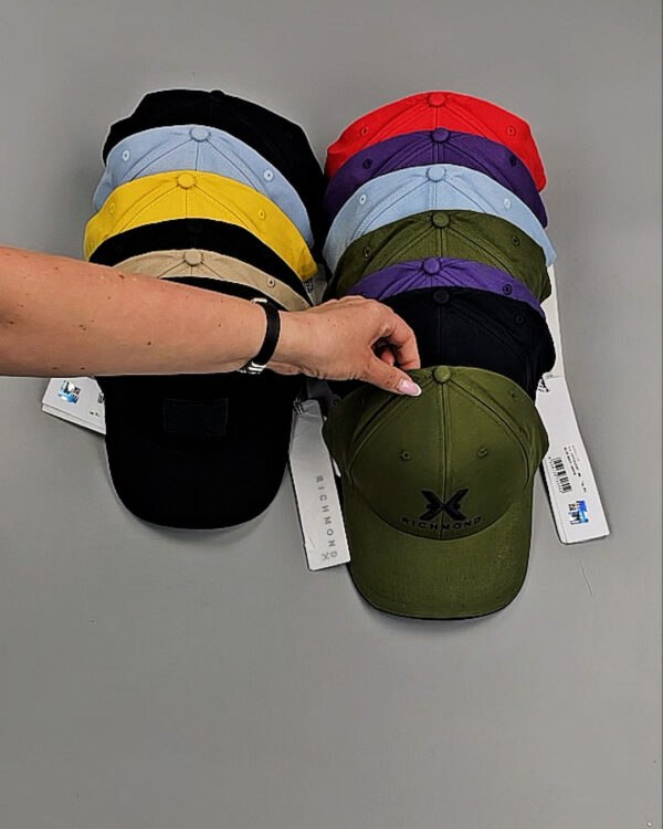 Фотография  946 - Кепки мужские C-3328 (MEN CAPS J-R/S) #20 шт оптом в Петропавловске-Камчатском и Камчатском крае