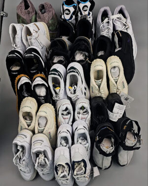 Купить Кроссовки Reebok#23 шт, ЛОТ №8895 оптом в Петропавловске-Камчатском и Камчатском крае