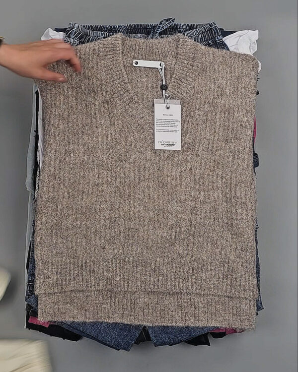 Фотография  560 - CO COUTURE mix 075#25 шт, ЛОТ №9008 оптом в Петропавловске-Камчатском и Камчатском крае