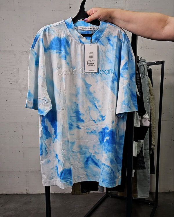 Фотография  556 - LACOSTE, CALVIN KLEIN, TOMMY HILFIGER, GUESS + 075#20 шт, ЛОТ №9072 оптом в Петропавловске-Камчатском и Камчатском крае