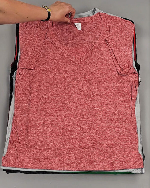 Фотография  653 - Футболки СТОК CAN 084#5 кг, ЛОТ №9000 оптом в Петропавловске-Камчатском и Камчатском крае