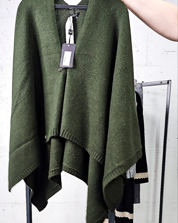 Фотография  767 - TWIN-SET 075#9 шт, ЛОТ №9080 оптом в Петропавловске-Камчатском и Камчатском крае