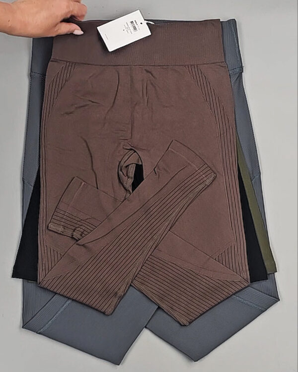 Фотография  971 - Спорт Bestseller 045 B#4 кг, ЛОТ №9038 оптом в Петропавловске-Камчатском и Камчатском крае