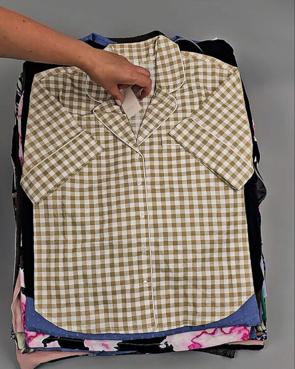 Фотография  932 - Блузки+Джемпера Bestseller Summer 045 B#8,5 кг, ЛОТ №9040 оптом в Петропавловске-Камчатском и Камчатском крае