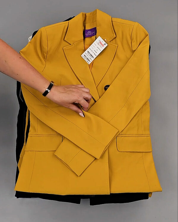 Фотография  699 - Жакеты Корея 085#10 кг, ЛОТ № СТ-9240 оптом в Петропавловске-Камчатском и Камчатском крае