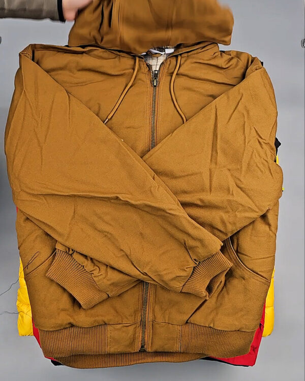 Фотография  904 - Верхняя одежда мужская CAN 104#15 кг оптом в Петропавловске-Камчатском и Камчатском крае