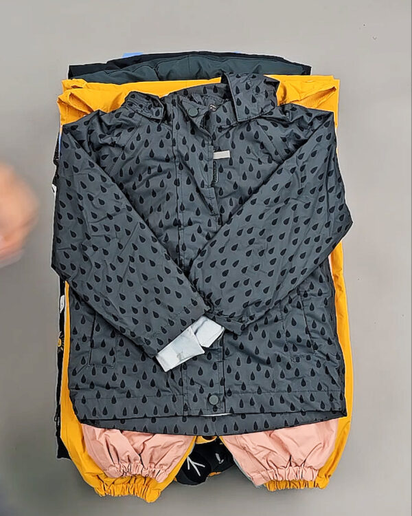 Фотография  994 - Верхняя одежда TCM kids зима 104#5 кг оптом в Петропавловске-Камчатском и Камчатском крае