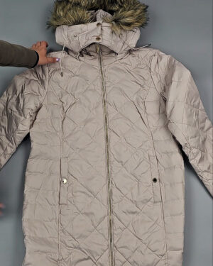 Фотография  575 - Верхняя одежда женская CAN 104#15 кг, ЛОТ СТ-9350 оптом в Петропавловске-Камчатском и Камчатском крае