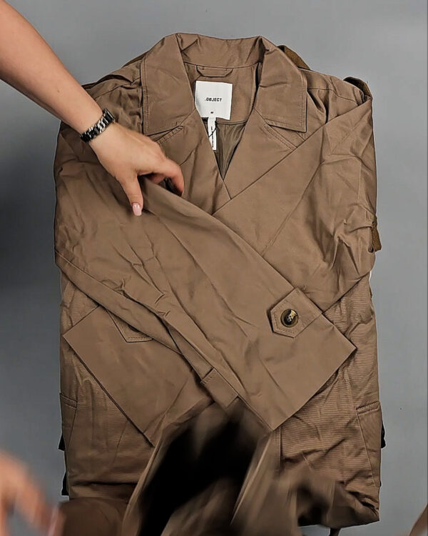 Фотография  379 - Ветровки Bestseller 045#10 кг, ЛОТ СТ-9407 оптом в Петропавловске-Камчатском и Камчатском крае