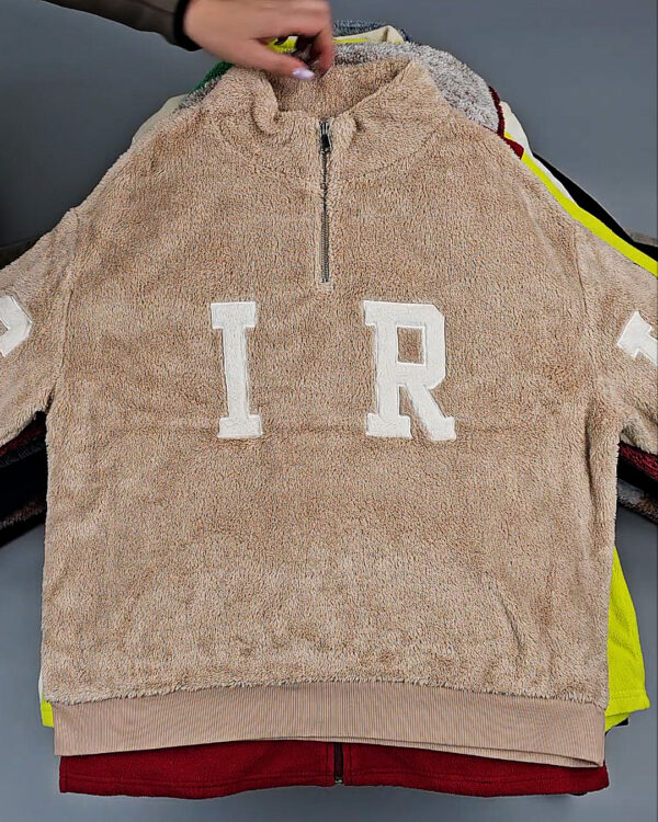 Фотография  375 - Флис#20 кг, ЛОТ № СХ-0176 оптом в Петропавловске-Камчатском и Камчатском крае