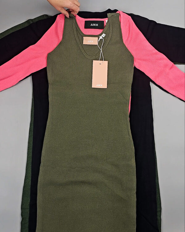 Фотография  409 - Платья зима JJXX 045 #3,9 кг, ЛОТ СТ-9581 оптом в Петропавловске-Камчатском и Камчатском крае