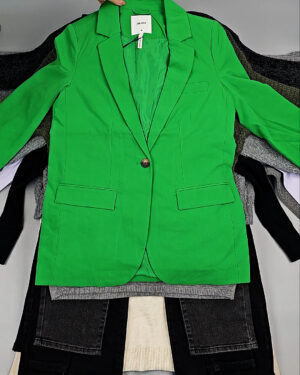 Фотография  218 - Bestseller Winter mix 104#15 кг, ЛОТ № СТ-9526 оптом в Петропавловске-Камчатском и Камчатском крае