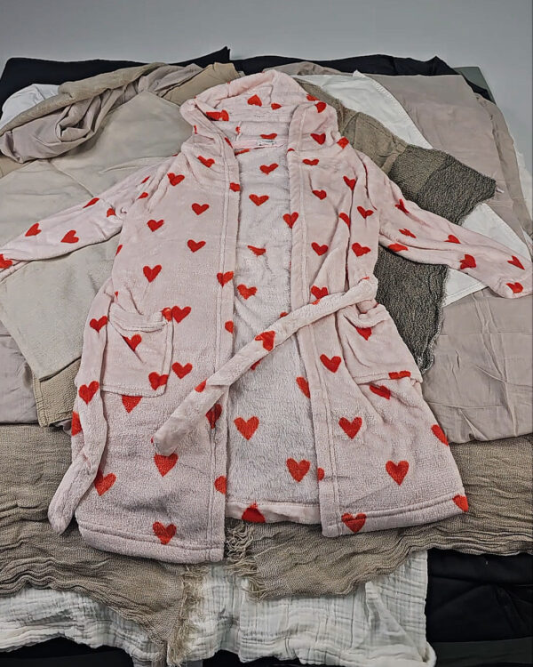 Фотография  821 - Предметы домашнего обихода H&M, 25 кг, ЛОТ №СТ-9566 оптом в Петропавловске-Камчатском и Камчатском крае