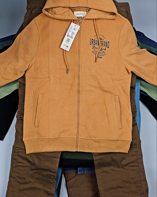 Фотография  988 - Мужской зимний микс Blend He, 20 кг, ЛОТ № СТ-9521 оптом в Петропавловске-Камчатском и Камчатском крае