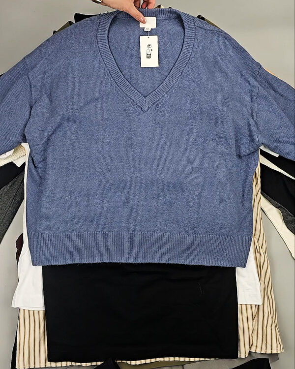 Фотография  924 - H&M A/W Women mix 095#15 кг, ЛОТ № СТ-9549 оптом в Петропавловске-Камчатском и Камчатском крае