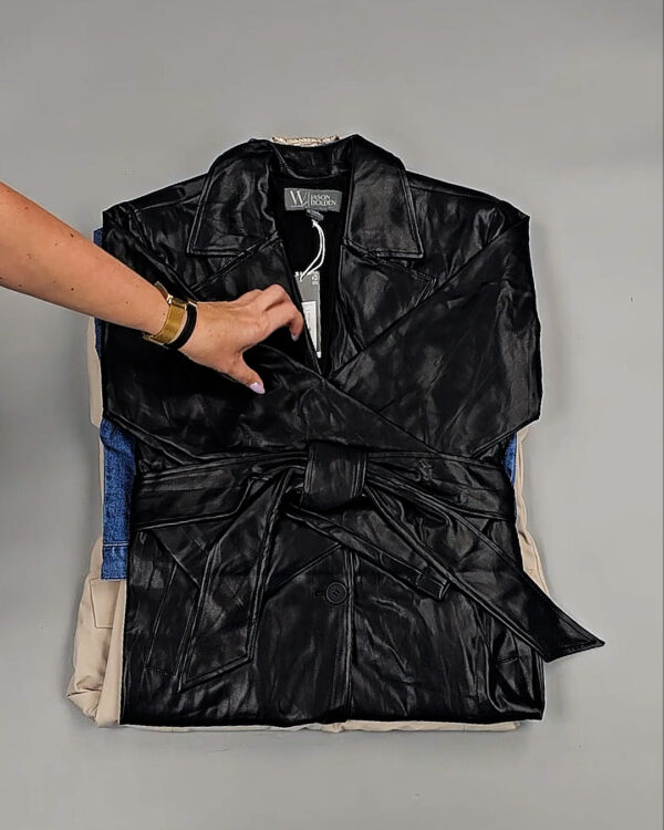 Фотография  771 - Ветровки женские CAN 104#12,4 кг, ЛОТ СТ-9403 оптом в Петропавловске-Камчатском и Камчатском крае