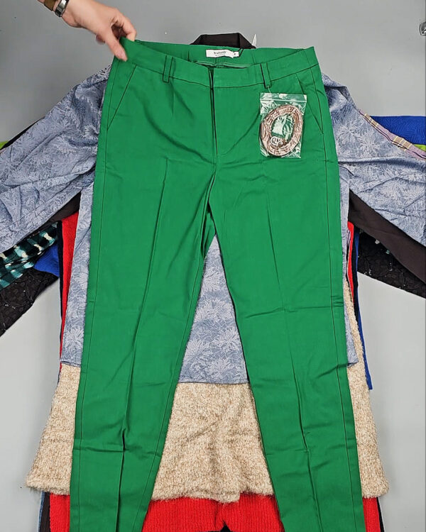 Фотография  785 - B.YOUNG Winter mix 104#15 кг, ЛОТ СТ-9595 оптом в Петропавловске-Камчатском и Камчатском крае