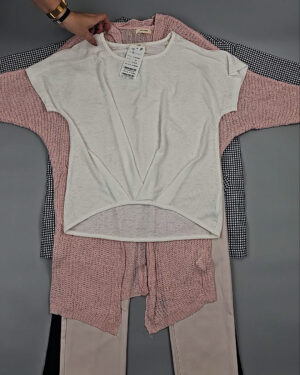 Фотография  605 - Комплекты жен Корея 085#5 кг, ЛОТ СТ-9574 оптом в Петропавловске-Камчатском и Камчатском крае