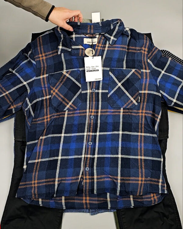 Фотография  731 - Мужской зимний микс Blend He, 20 кг, ЛОТ № СТ-9522 оптом в Петропавловске-Камчатском и Камчатском крае