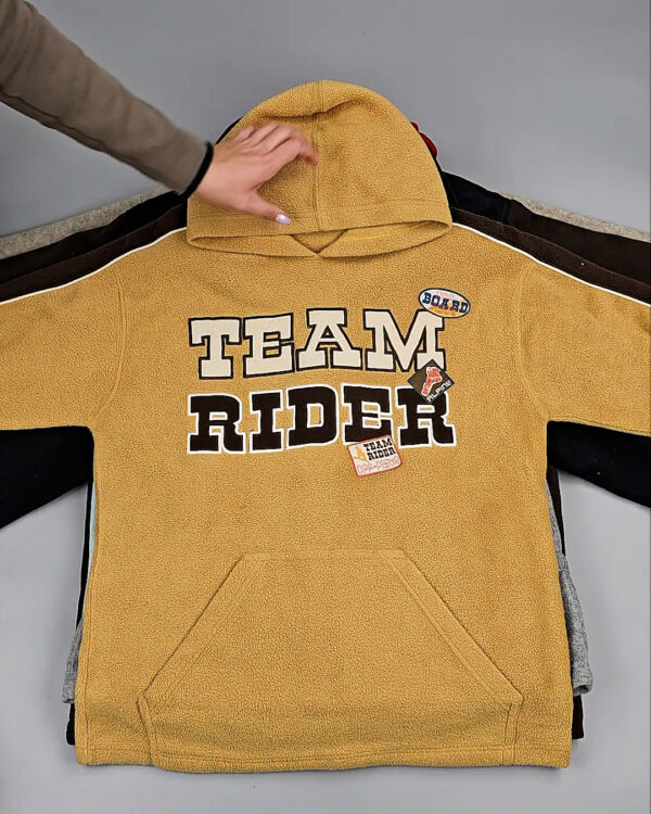 Фотография  259 - Флис#20 кг, ЛОТ № СХ-0176 оптом в Петропавловске-Камчатском и Камчатском крае