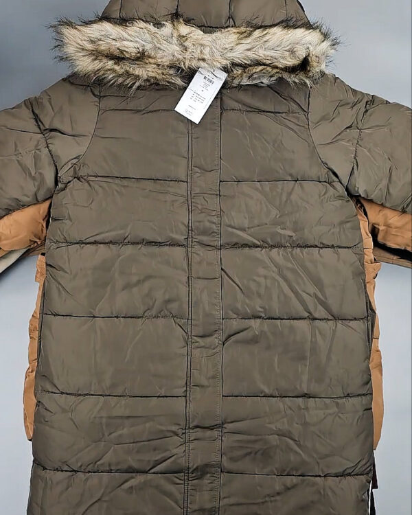 Фотография  793 - Верхняя одежда VILA 104#10 кг, ЛОТ СТ-9715 оптом в Петропавловске-Камчатском и Камчатском крае