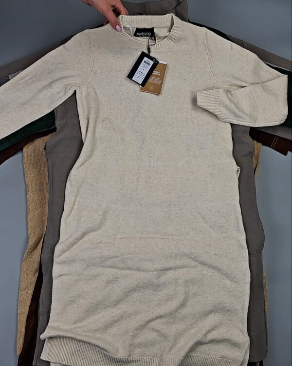 Фотография  308 - Платья Bestseller+DK Winter 035#7 кг, ЛОТ СТ-9916 оптом в Петропавловске-Камчатском и Камчатском крае