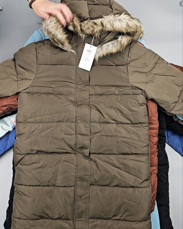 Фотография  551 - Верхняя одежда VILA 104#10 кг, ЛОТ СТ-9714 оптом в Петропавловске-Камчатском и Камчатском крае