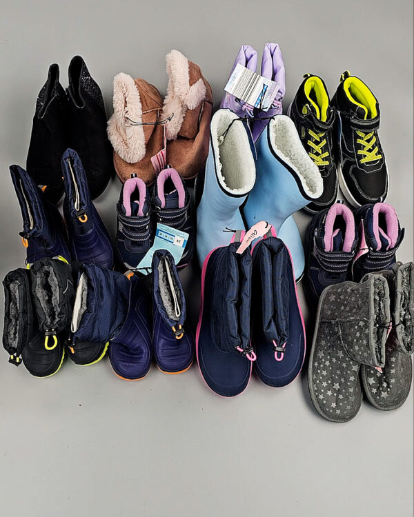 Фотография  729 - Обувь СТОК дети зима 065#6,4 кг, ЛОТ СТ-9662 оптом в Петропавловске-Камчатском и Камчатском крае