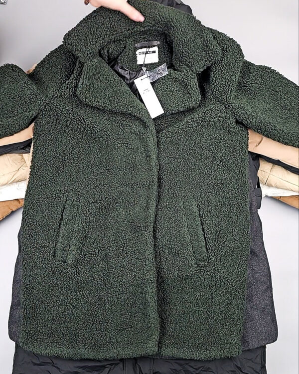 Фотография  604 - Верхняя одежда BESTSELLER Дания#11,35 кг, ЛОТ СТ-9706 оптом в Петропавловске-Камчатском и Камчатском крае