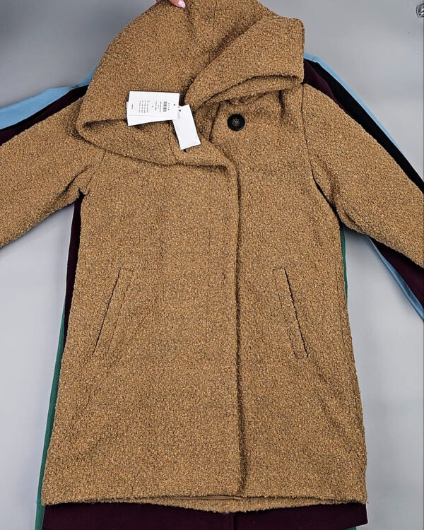 Фотография  217 - Пальто Bestseller 045#10 кг оптом в Петропавловске-Камчатском и Камчатском крае