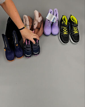 Фотография 672 - Обувь СТОК дети зима 065#6,4 кг, ЛОТ СТ-9662 оптом в Петропавловске-Камчатском и Камчатском крае